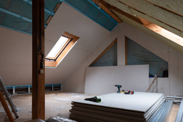 Best Local Insulation Services  in Flora, IL